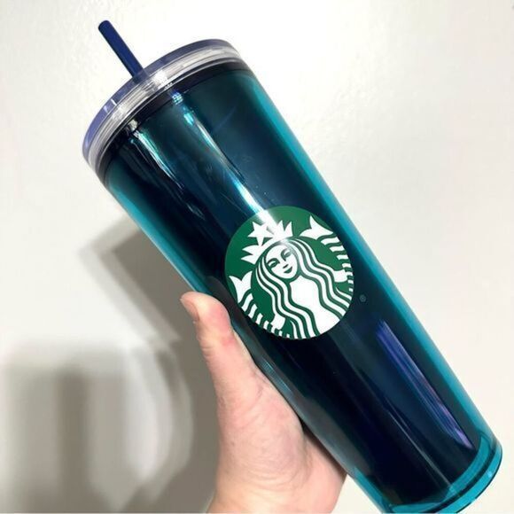 Starbucks Accessories - Starbucks 2022 Blue Venti Tumbler w customizable lid - silver sequin insert